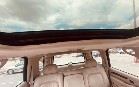 Cadillac Escalade II, 2002 год, 1 071 000 рублей, 12 фотография