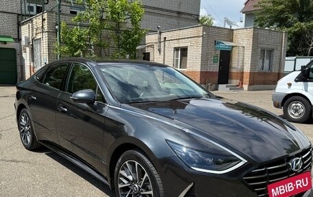 Hyundai Sonata VIII, 2021 год, 2 590 000 рублей, 2 фотография