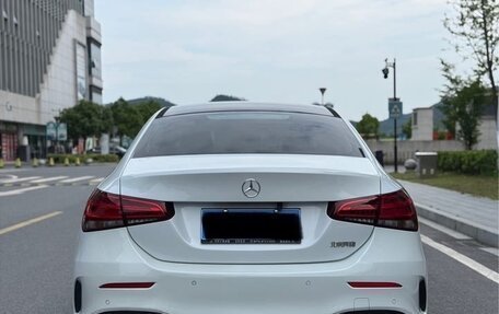 Mercedes-Benz A-Класс, 2021 год, 1 815 000 рублей, 5 фотография