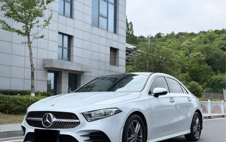 Mercedes-Benz A-Класс, 2021 год, 1 815 000 рублей, 3 фотография