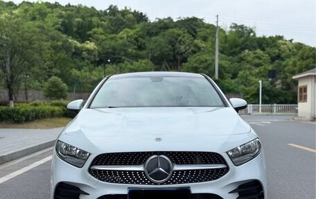 Mercedes-Benz A-Класс, 2021 год, 1 815 000 рублей, 2 фотография