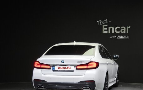 BMW 5 серия, 2022 год, 3 906 000 рублей, 3 фотография