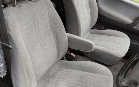 Toyota Estima III рестайлинг -2, 1997 год, 410 000 рублей, 10 фотография