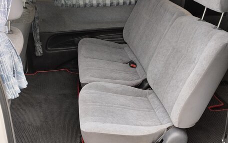 Toyota Estima III рестайлинг -2, 1997 год, 410 000 рублей, 14 фотография