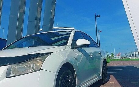Chevrolet Cruze II, 2010 год, 880 000 рублей, 2 фотография