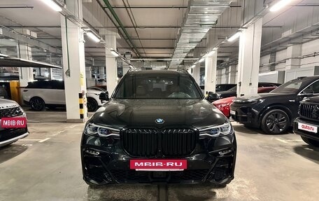 BMW X7, 2022 год, 12 000 000 рублей, 2 фотография