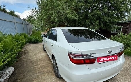 Toyota Camry, 2016 год, 2 300 000 рублей, 7 фотография