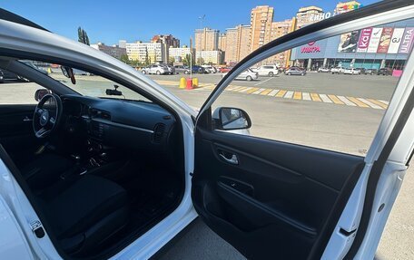 KIA Rio IV, 2019 год, 1 750 000 рублей, 5 фотография