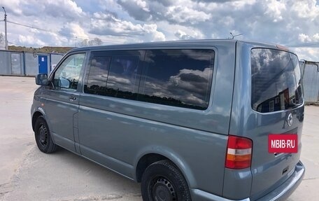 Volkswagen Caravelle T5, 2004 год, 1 650 000 рублей, 7 фотография
