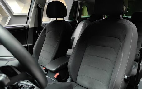 Volkswagen Tiguan II, 2017 год, 2 430 000 рублей, 14 фотография