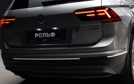Volkswagen Tiguan II, 2017 год, 2 430 000 рублей, 13 фотография