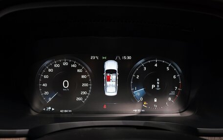 Volvo S90 II рестайлинг, 2021 год, 2 670 000 рублей, 9 фотография