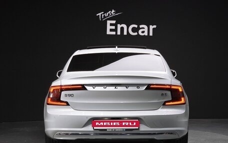 Volvo S90 II рестайлинг, 2021 год, 2 670 000 рублей, 4 фотография