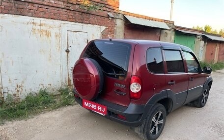 Chevrolet Niva I рестайлинг, 2012 год, 366 000 рублей, 6 фотография