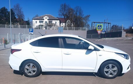 Hyundai Solaris II рестайлинг, 2019 год, 1 200 000 рублей, 2 фотография