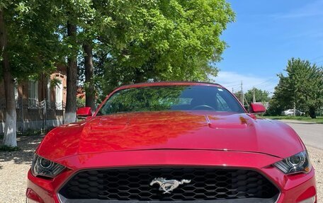 Ford Mustang VI рестайлинг, 2020 год, 3 300 000 рублей, 2 фотография