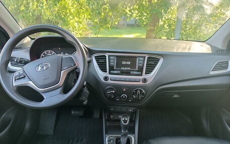 Hyundai Solaris II рестайлинг, 2019 год, 1 200 000 рублей, 9 фотография