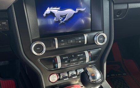 Ford Mustang VI рестайлинг, 2020 год, 3 300 000 рублей, 8 фотография