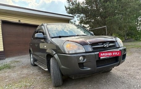 Hyundai Tucson III, 2006 год, 950 000 рублей, 3 фотография