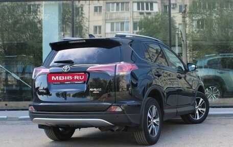 Toyota RAV4, 2018 год, 2 580 000 рублей, 5 фотография