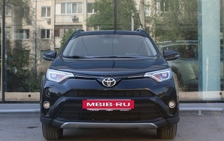 Toyota RAV4, 2018 год, 2 580 000 рублей, 2 фотография
