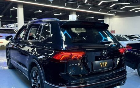 Volkswagen Tiguan II, 2021 год, 2 290 000 рублей, 4 фотография