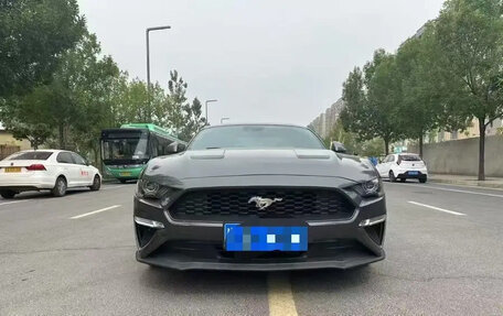Ford Mustang VI рестайлинг, 2021 год, 2 800 000 рублей, 2 фотография