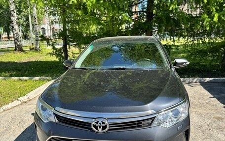 Toyota Camry, 2017 год, 2 100 000 рублей, 1 фотография