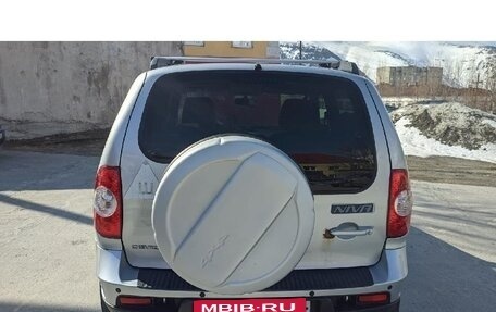 Chevrolet Niva I рестайлинг, 2017 год, 900 000 рублей, 4 фотография