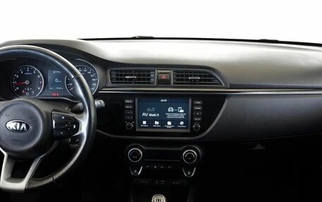 KIA Rio IV, 2018 год, 1 380 000 рублей, 5 фотография
