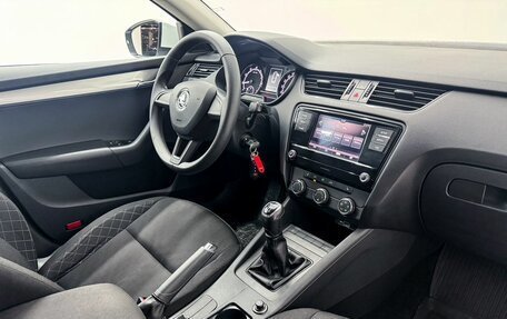 Skoda Octavia, 2019 год, 1 698 000 рублей, 9 фотография