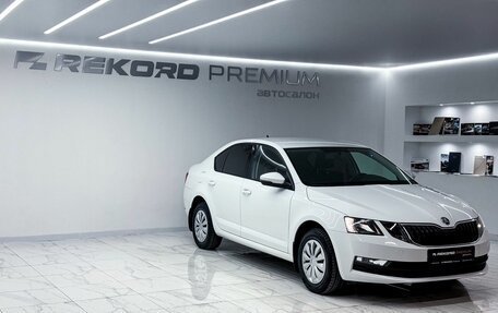 Skoda Octavia, 2019 год, 1 698 000 рублей, 5 фотография