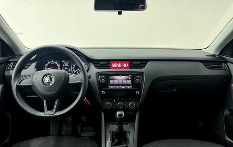 Skoda Octavia, 2019 год, 1 698 000 рублей, 8 фотография