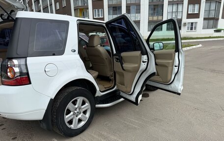 Land Rover Freelander II рестайлинг 2, 2013 год, 1 950 000 рублей, 13 фотография