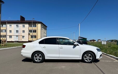 Volkswagen Jetta VI, 2015 год, 860 000 рублей, 4 фотография