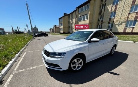 Volkswagen Jetta VI, 2015 год, 860 000 рублей, 2 фотография