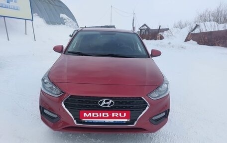 Hyundai Solaris II рестайлинг, 2018 год, 1 000 000 рублей, 2 фотография
