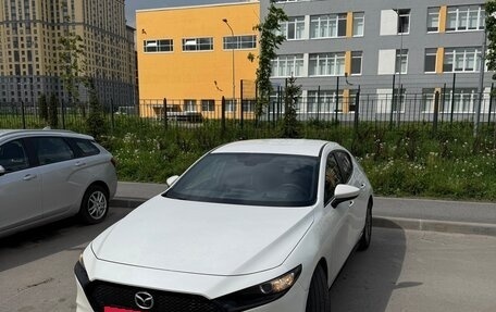 Mazda 3, 2019 год, 2 250 000 рублей, 3 фотография