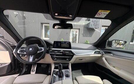 BMW 5 серия, 2017 год, 3 300 000 рублей, 9 фотография