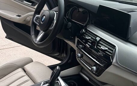 BMW 5 серия, 2017 год, 3 300 000 рублей, 8 фотография