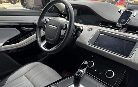 Land Rover Range Rover Evoque II, 2021 год, 2 750 000 рублей, 8 фотография