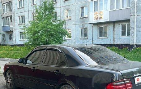 Mercedes-Benz E-Класс, 2000 год, 700 000 рублей, 5 фотография