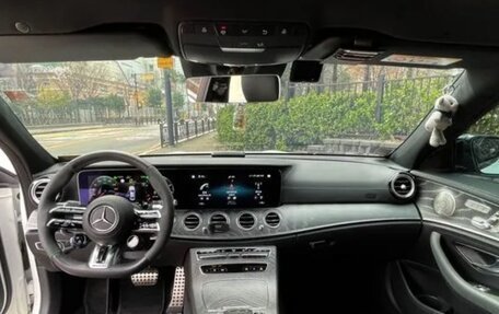 Mercedes-Benz E-Класс AMG, 2022 год, 6 190 000 рублей, 7 фотография