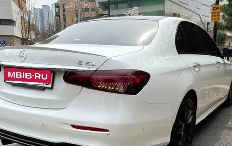 Mercedes-Benz E-Класс AMG, 2022 год, 6 190 000 рублей, 3 фотография