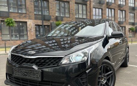 KIA Rio IV, 2021 год, 1 680 000 рублей, 6 фотография