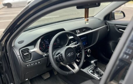 KIA Rio IV, 2021 год, 1 680 000 рублей, 5 фотография