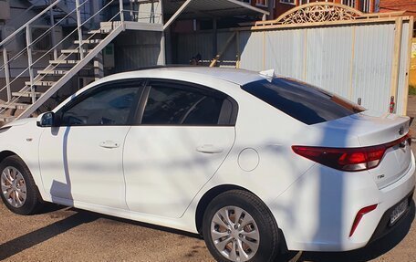 KIA Rio IV, 2018 год, 1 500 000 рублей, 2 фотография