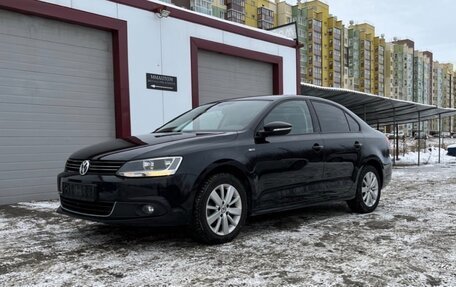 Volkswagen Jetta VI, 2013 год, 1 100 000 рублей, 2 фотография