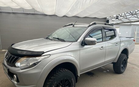 Mitsubishi L200 IV рестайлинг, 2017 год, 1 800 000 рублей, 4 фотография