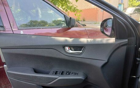 Hyundai Solaris II рестайлинг, 2020 год, 1 600 000 рублей, 10 фотография